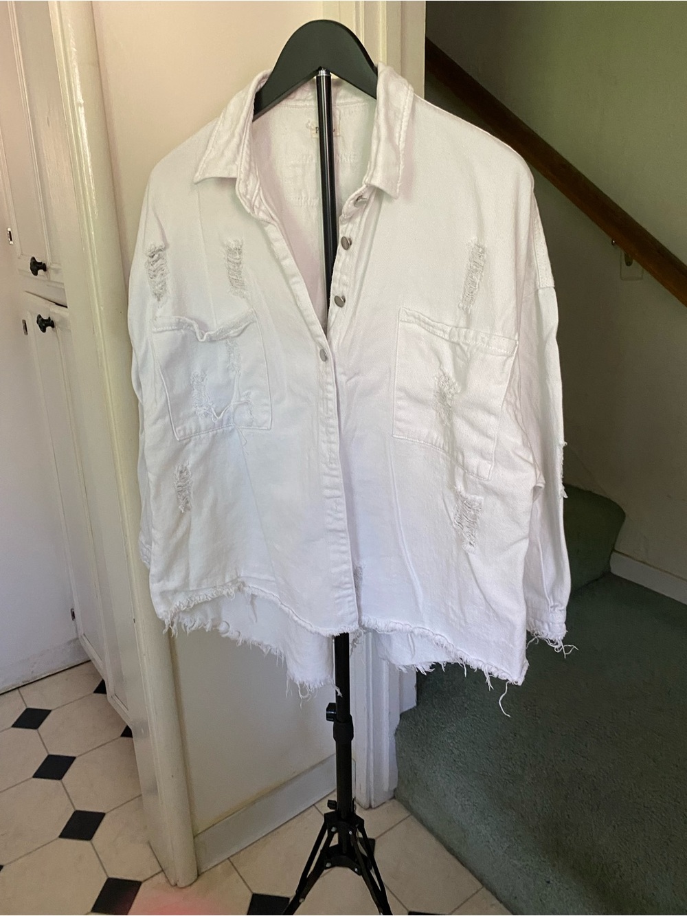 POL White Lightweight Shirt Jacket, Size M.